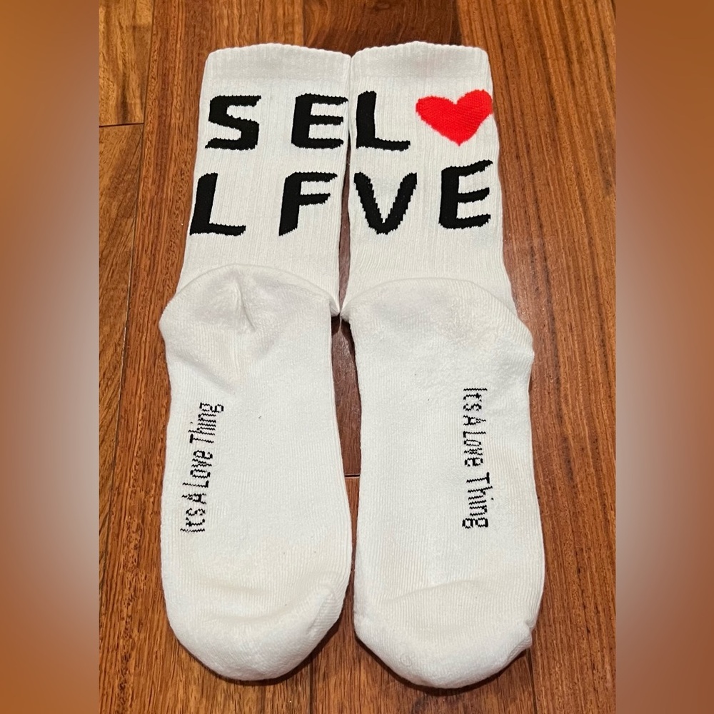 UNISEX self-love crew socks.
